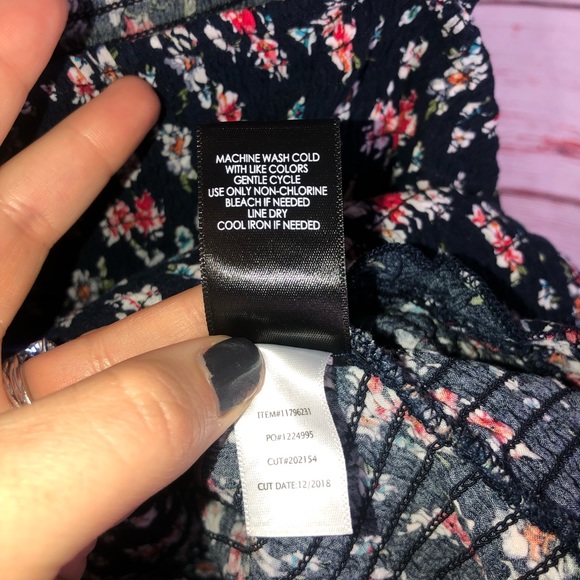 Torrid Navy Floral Challis Smocked Crop Cami - Picture 8 of 12